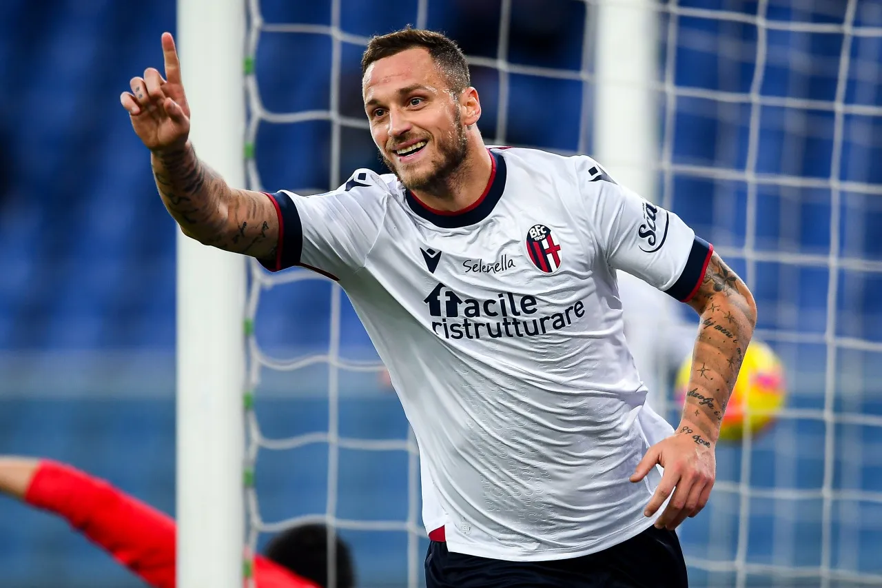 Quanto Guadagna Arnautovic Lo Stipendio Dellattaccante Del Bologna