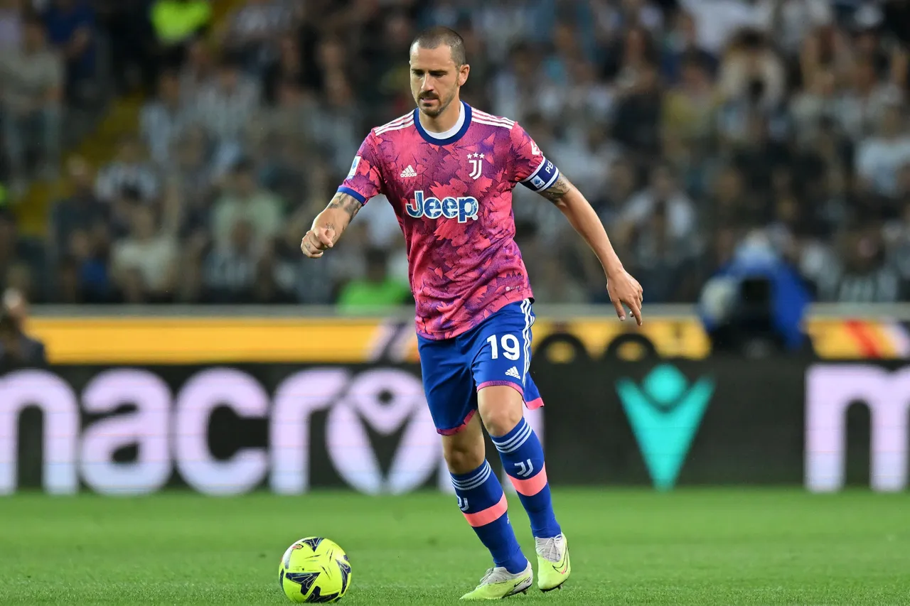 Bonucci Diffida La Juventus Via Pec Ma Il Difensore Resta Fuori Rosa