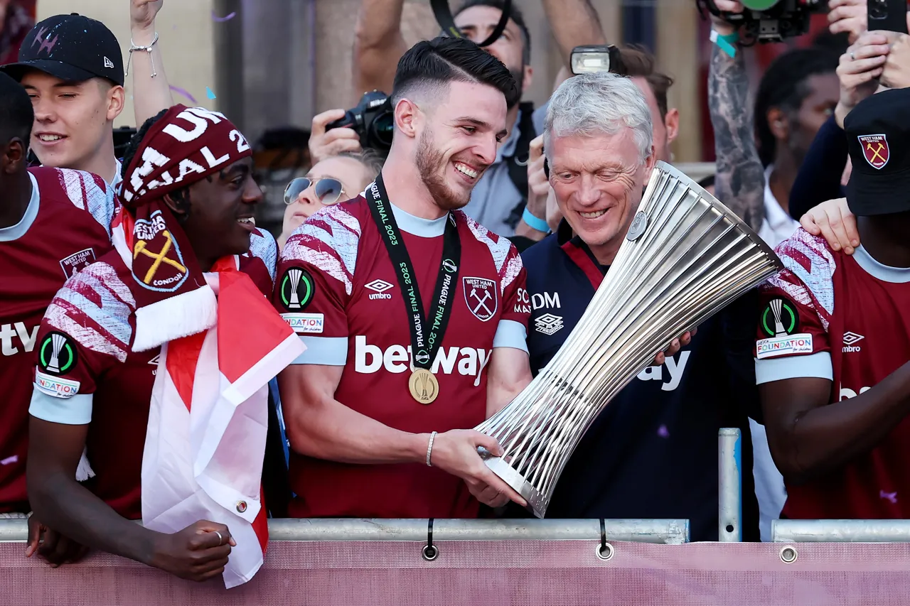 west-ham-united-trophy-parade