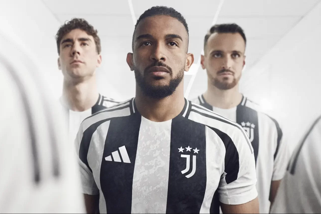 Juventus nuova maglia Home