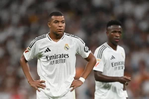 Kylian Mbappé e Vinicius Junior