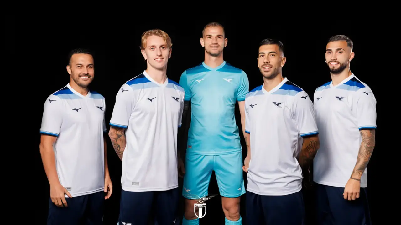 Lazio maglia 125 anni